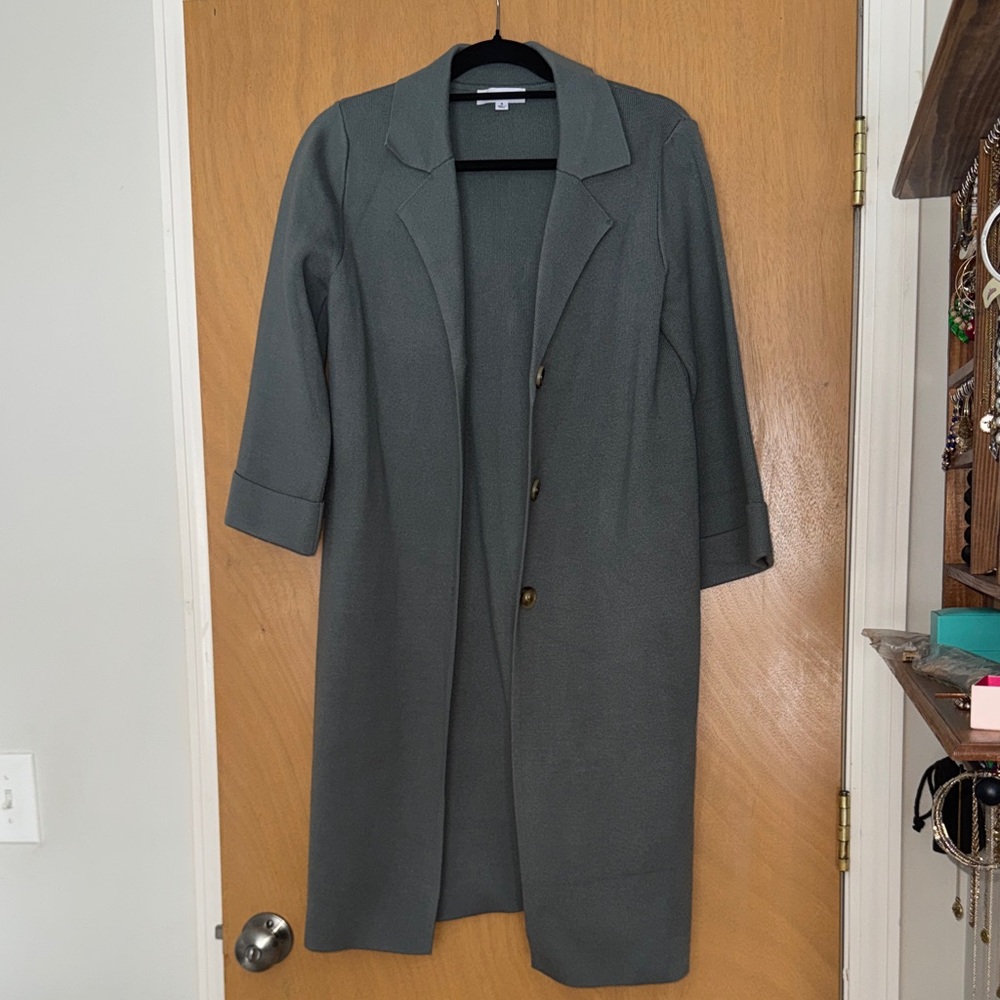 THML Coat - Picture 2 of 3